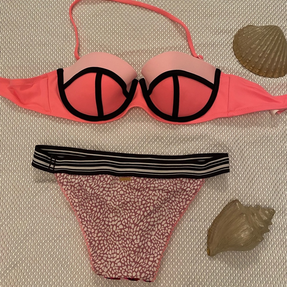 Victoria Secret Bikini 👙 - Picture 2 of 5
